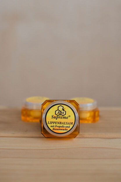 Lippenbalsam mit Propolis und Bienenwachs