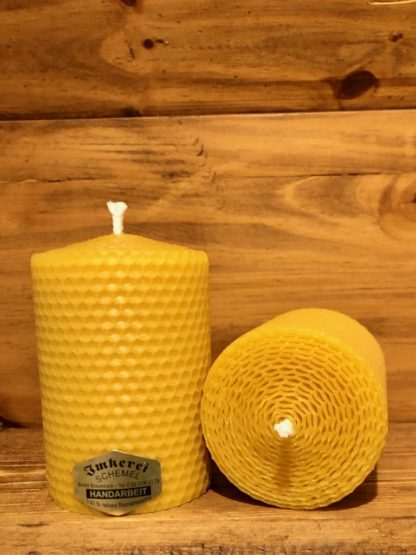 Gerollte Bienenwachskerze Länge 10cm - Durchmesser 7cm