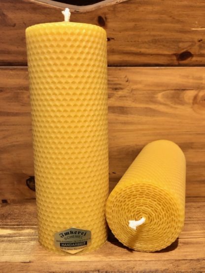 Gerollte Bienenwachskerze Länge 20cm - Durchmesser 7cm