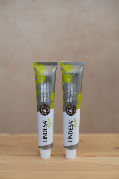 Lindesa Natur Handcreme mit Bienenwachs und Avocadoöl – Bild 2